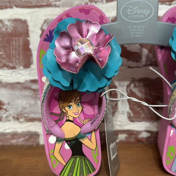 Disney Store Frozen Anna Elsa Platform Girls Sz 7/8 - Picture 2 of 6